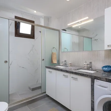 Rodini Anassa * עיר רודוס