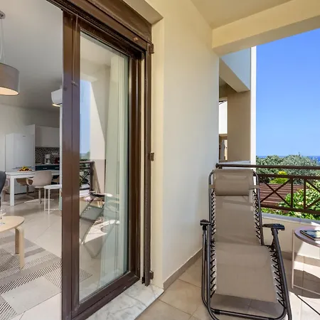 Rodini Anassa דירה *